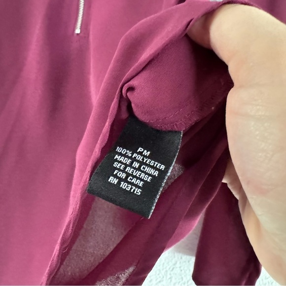 Half Zip Roll Tab Blouse Rioja Wine Zac & Rachel Petite Medium Style GT82LMQP7 - Picture 7 of 10